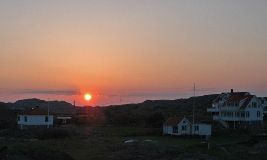 Solnedgång-på-Gullholmen-10-maj-2006 