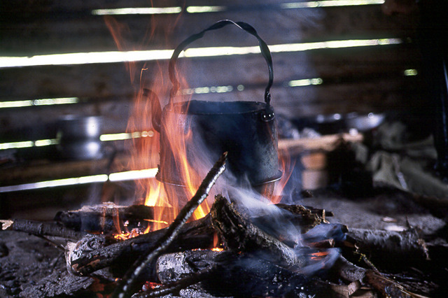 051 Kokkaffe över öppen eld Kvikkjokk 1987